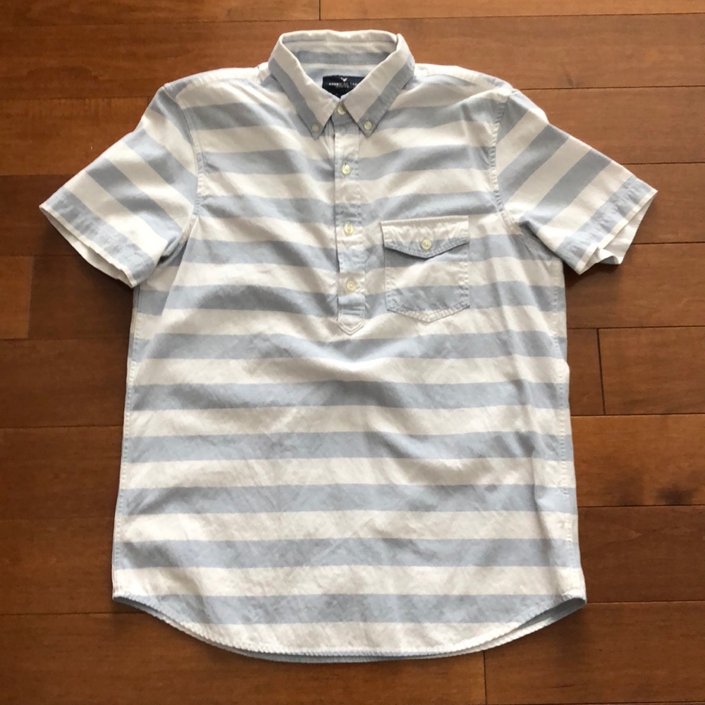 American Eagle shirt.